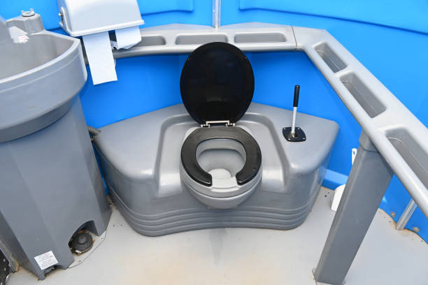 Best Portable bathroom rental  in Bayboro, NC